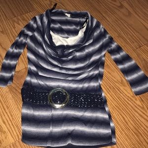 Quarter sleeve medium top